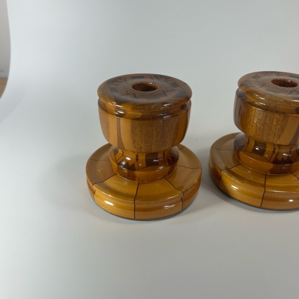 Hand turned wooden candle stick holders lacquered signed - Picture 2 of 13